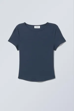 Weekday Körperbetontes Modal-T-Shirt mit rundem Saum