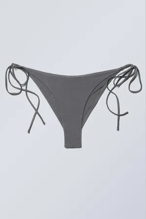 Weekday Bikinihose aus Frotteestoff mit Riemchen
