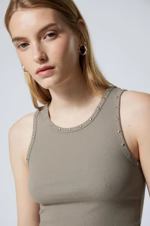 Weekday Tanktop mit Nietendetails