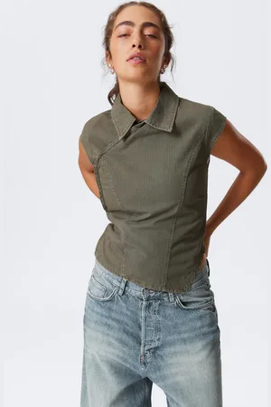 Weekday Asymmetrisches Ripstop-Top mit Flügelärmeln