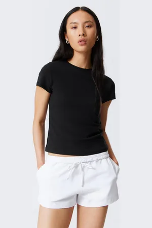 Weekday Schmales kurzärmeliges T-Shirt aus Baumwolle